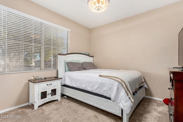 17504 N PHOENICIAN Drive, Surprise, AZ 85374