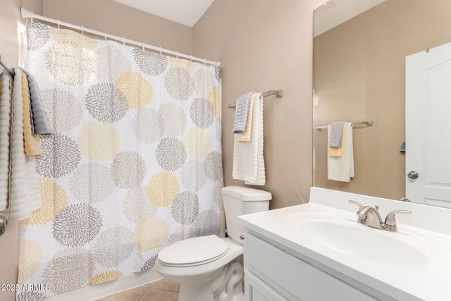 17504 N PHOENICIAN Drive, Surprise, AZ 85374