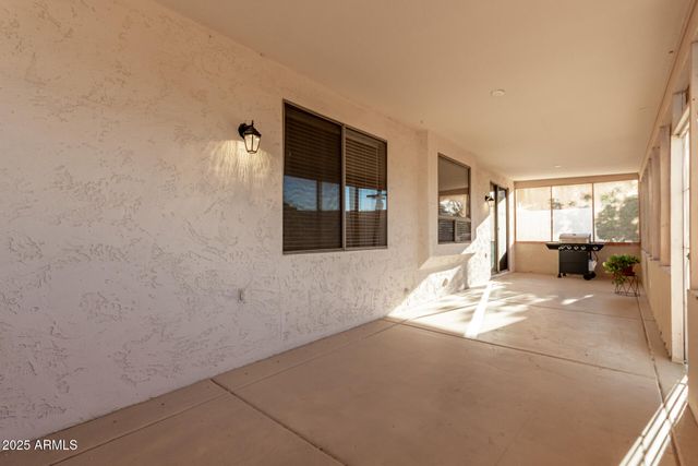 17504 N PHOENICIAN Drive, Surprise, AZ 85374