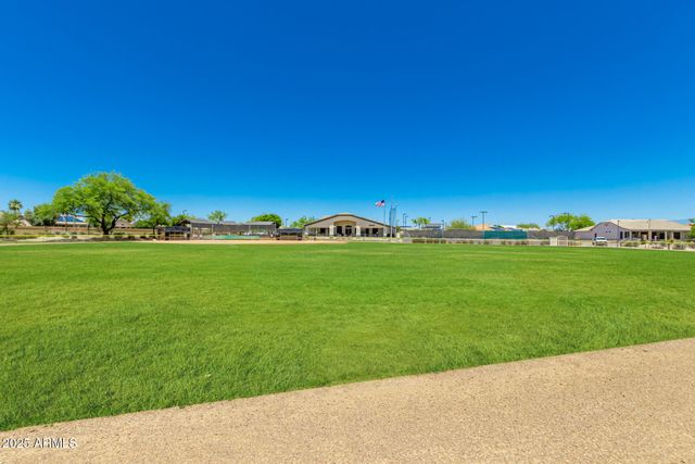 17504 N PHOENICIAN Drive, Surprise, AZ 85374