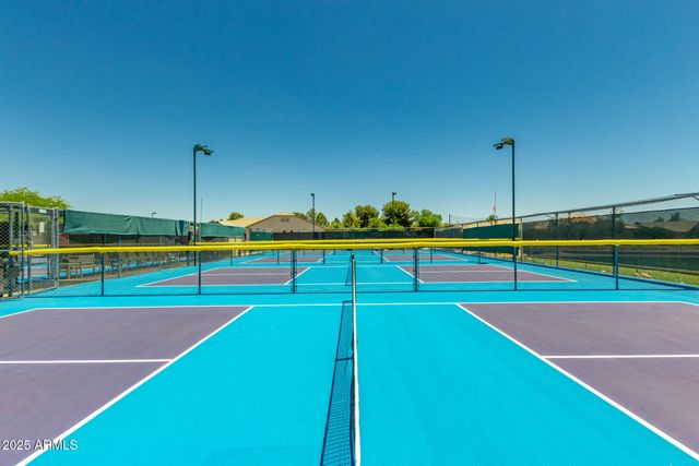 17504 N PHOENICIAN Drive, Surprise, AZ 85374