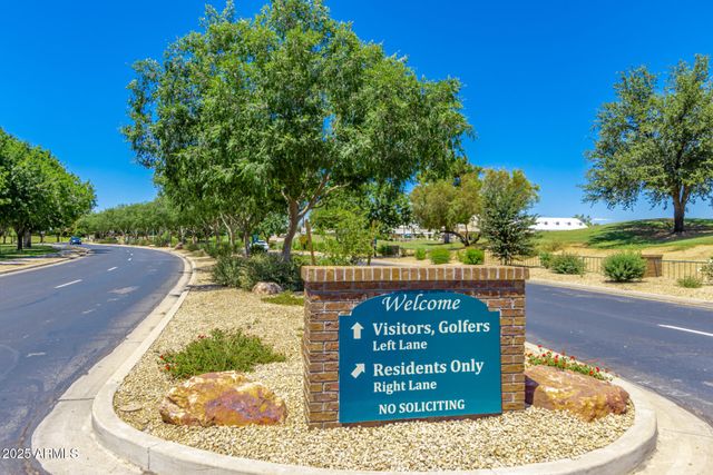 17504 N PHOENICIAN Drive, Surprise, AZ 85374