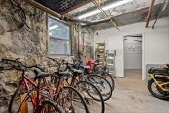 16-18 Walk Hill 6, Boston, MA 02130