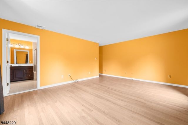 1101 Barley Sheaf Rd, Readington Twp., NJ 08822