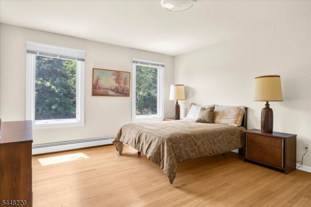 1101 Barley Sheaf Rd, Readington Twp., NJ 08822