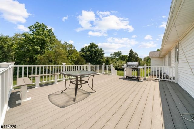 1101 Barley Sheaf Rd, Readington Twp., NJ 08822