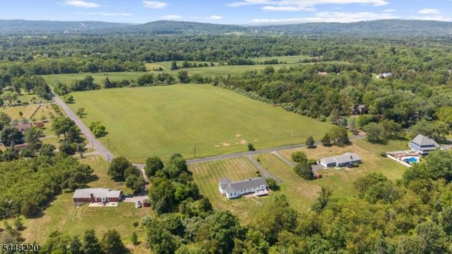 1101 Barley Sheaf Rd, Readington Twp., NJ 08822