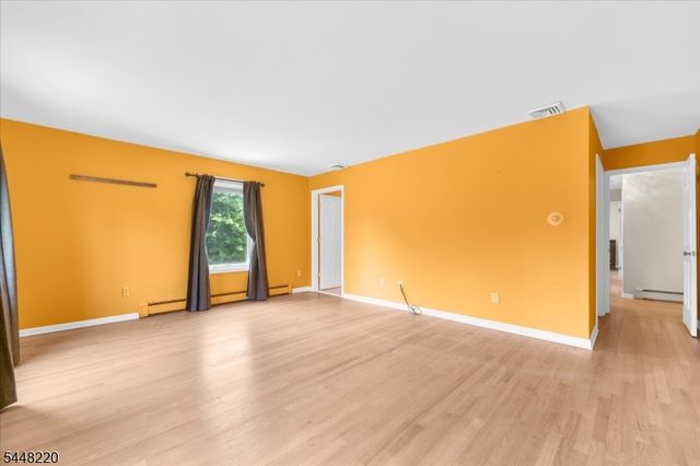 1101 Barley Sheaf Rd, Readington Twp., NJ 08822