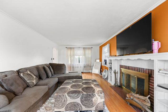 127 Ridgewood Road, East Hartford, CT 06118