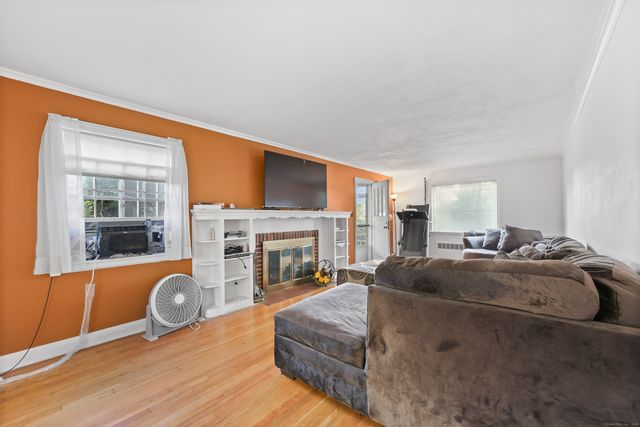 127 Ridgewood Road, East Hartford, CT 06118