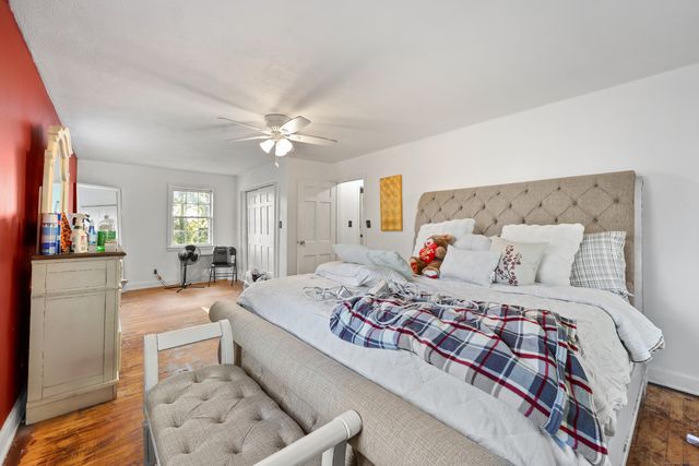 127 Ridgewood Road, East Hartford, CT 06118