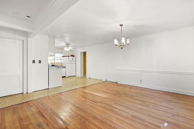 127 Ridgewood Road, East Hartford, CT 06118