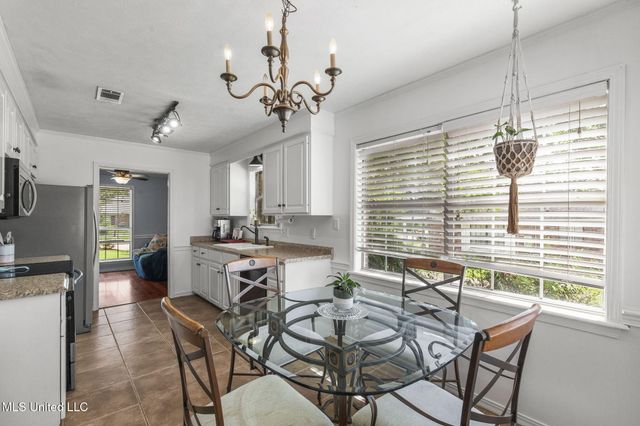 215 Cobblestone Drive, Madison, MS 39110