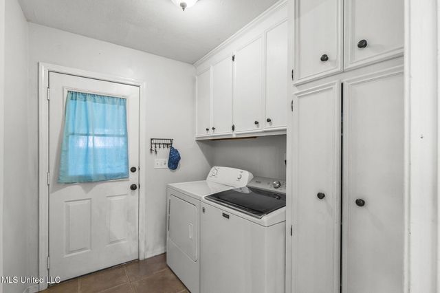 215 Cobblestone Drive, Madison, MS 39110