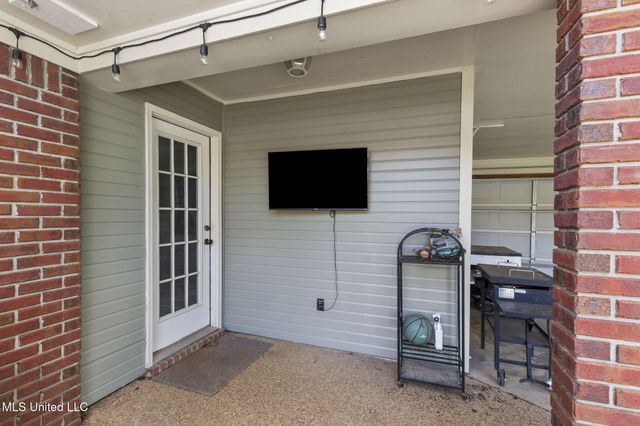 215 Cobblestone Drive, Madison, MS 39110