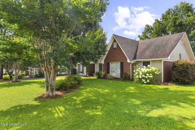 215 Cobblestone Drive, Madison, MS 39110