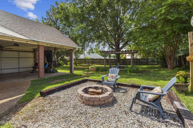 215 Cobblestone Drive, Madison, MS 39110