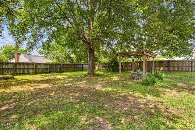 215 Cobblestone Drive, Madison, MS 39110