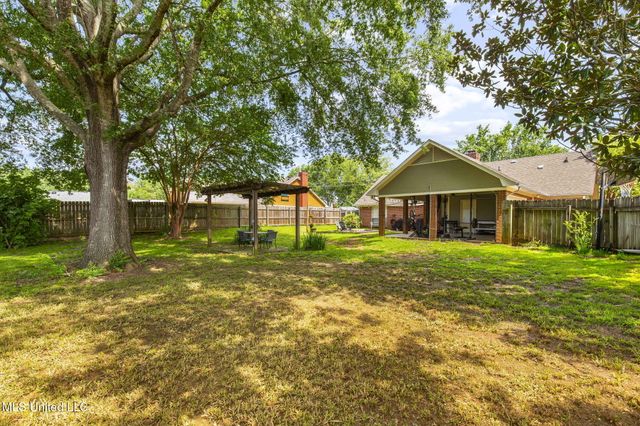215 Cobblestone Drive, Madison, MS 39110