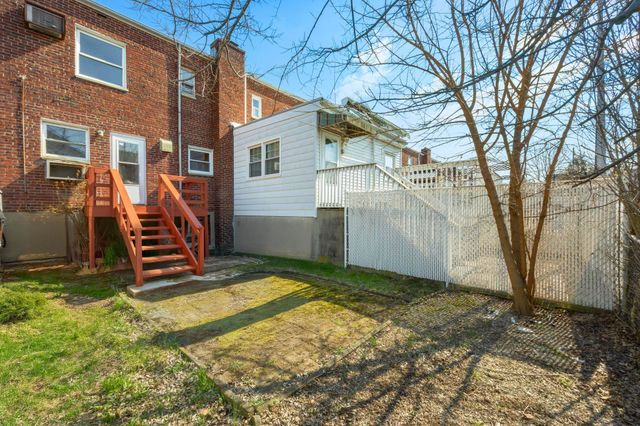 180 WEST 26TH ST, Bayonne, NJ 07002