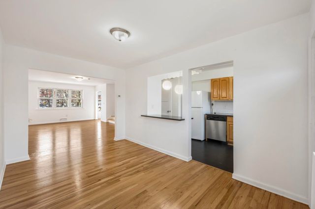 180 WEST 26TH ST, Bayonne, NJ 07002