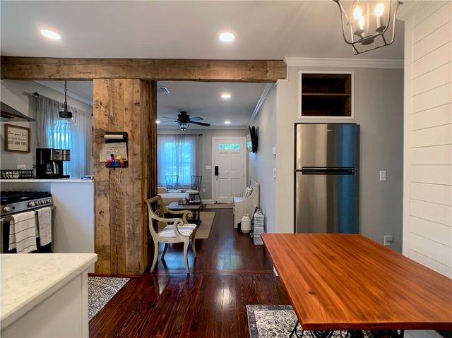 18 Sylvan Street, Newport, RI 02840
