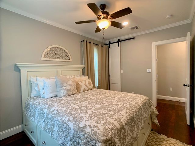 18 Sylvan Street, Newport, RI 02840