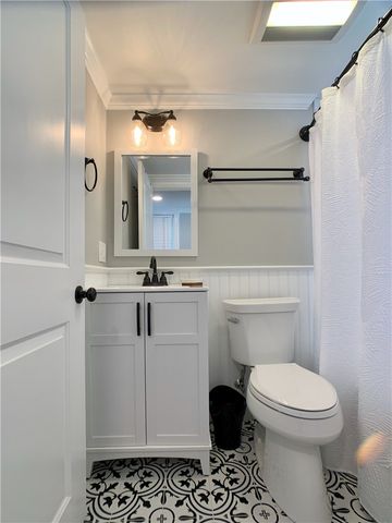 18 Sylvan Street, Newport, RI 02840