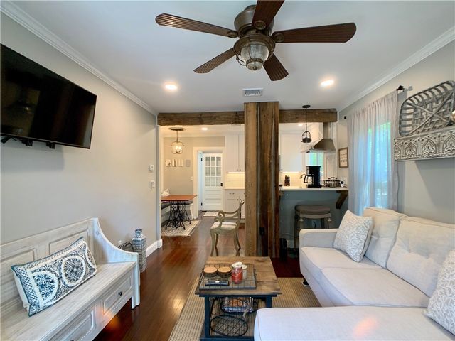 18 Sylvan Street, Newport, RI 02840