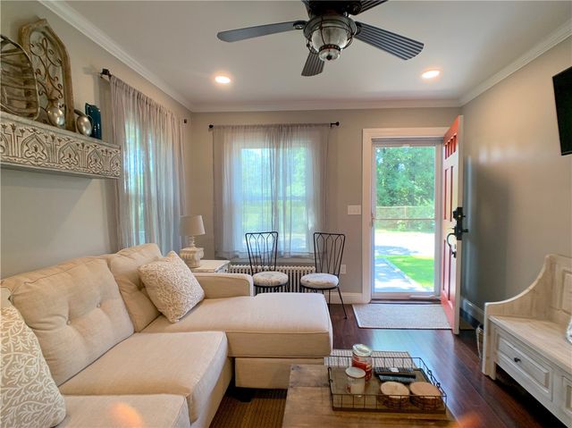 18 Sylvan Street, Newport, RI 02840