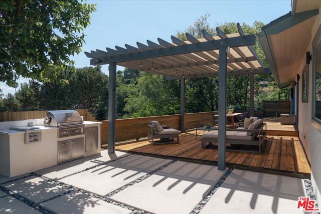 319 W Avenue 45, Los Angeles, CA 90065