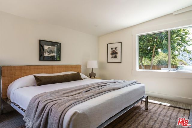 319 W Avenue 45, Los Angeles, CA 90065