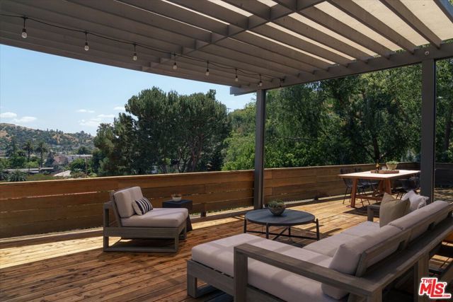 319 W Avenue 45, Los Angeles, CA 90065