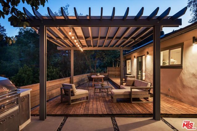 319 W Avenue 45, Los Angeles, CA 90065