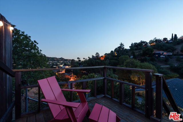 319 W Avenue 45, Los Angeles, CA 90065