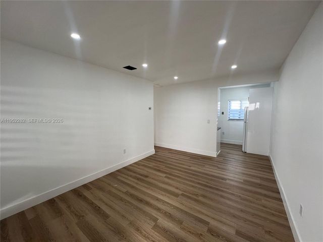 3297 SW 26th St 3297, Miami, FL 33133