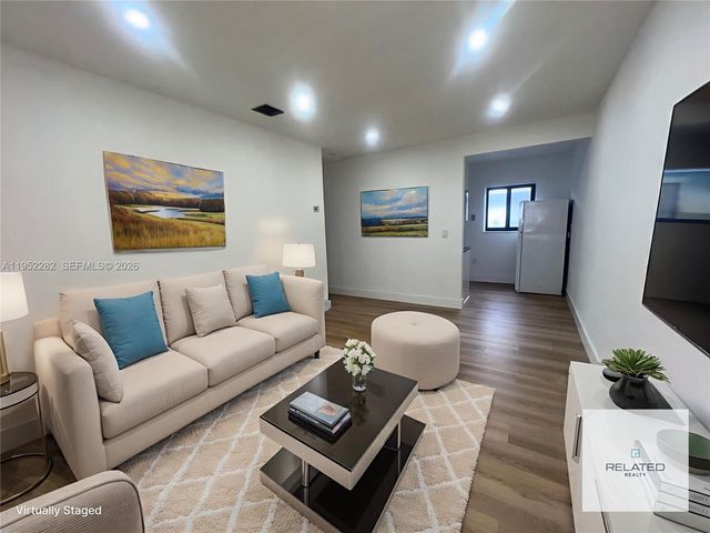 3297 SW 26th St 3297, Miami, FL 33133