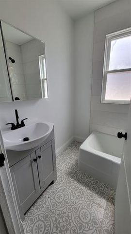 518 Chestnut Street, Waukegan, IL 60085