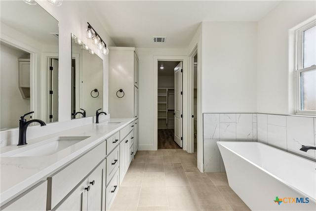 11060 Eagle Walk Boulevard, Salado, TX 76571