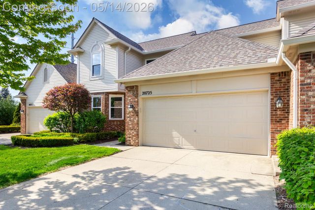 20725 Kenmare Drive, Macomb Township, MI 48044