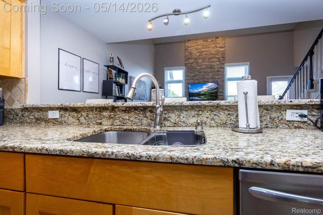 20725 Kenmare Drive, Macomb Township, MI 48044