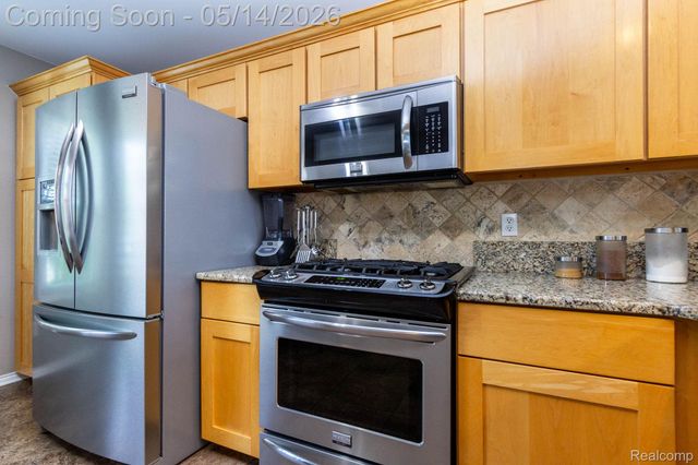 20725 Kenmare Drive, Macomb Township, MI 48044