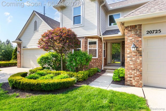 20725 Kenmare Drive, Macomb Township, MI 48044