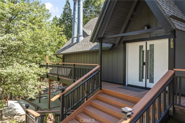 260 El Dorado Drive, Lake Arrowhead, CA 92352