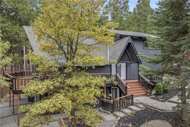 260 El Dorado Drive, Lake Arrowhead, CA 92352