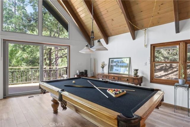 260 El Dorado Drive, Lake Arrowhead, CA 92352