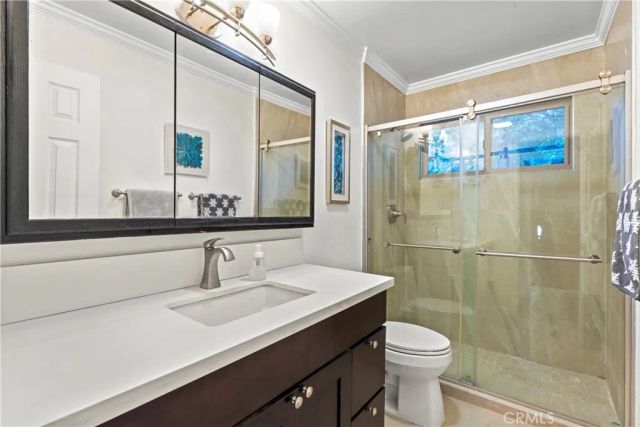 260 El Dorado Drive, Lake Arrowhead, CA 92352