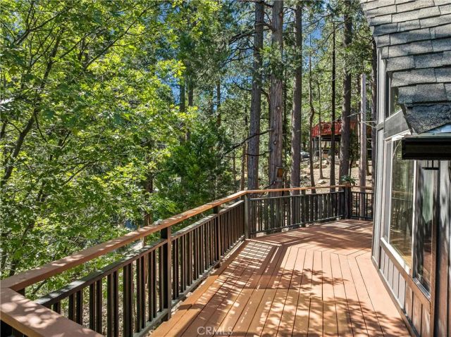 260 El Dorado Drive, Lake Arrowhead, CA 92352
