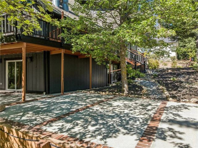 260 El Dorado Drive, Lake Arrowhead, CA 92352