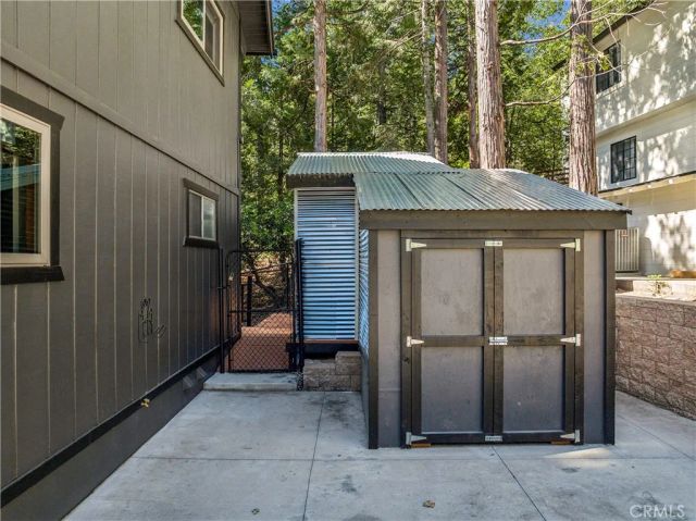 260 El Dorado Drive, Lake Arrowhead, CA 92352